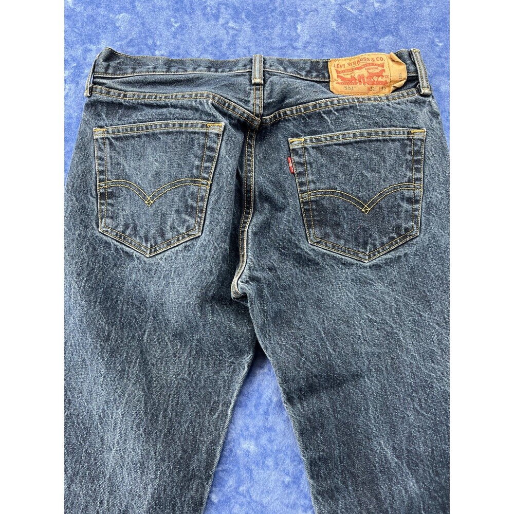 Levi 501 Men's Jeans Size 32x32 Blue Straight Denim Button Fly 100% Cotton - Picture 5 of 7